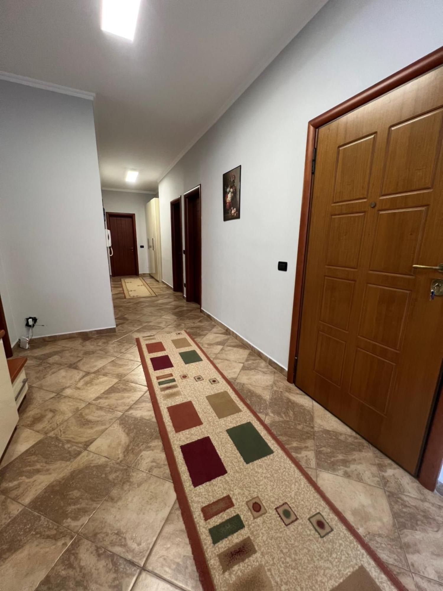 Elly Apartment Durres Exterior photo